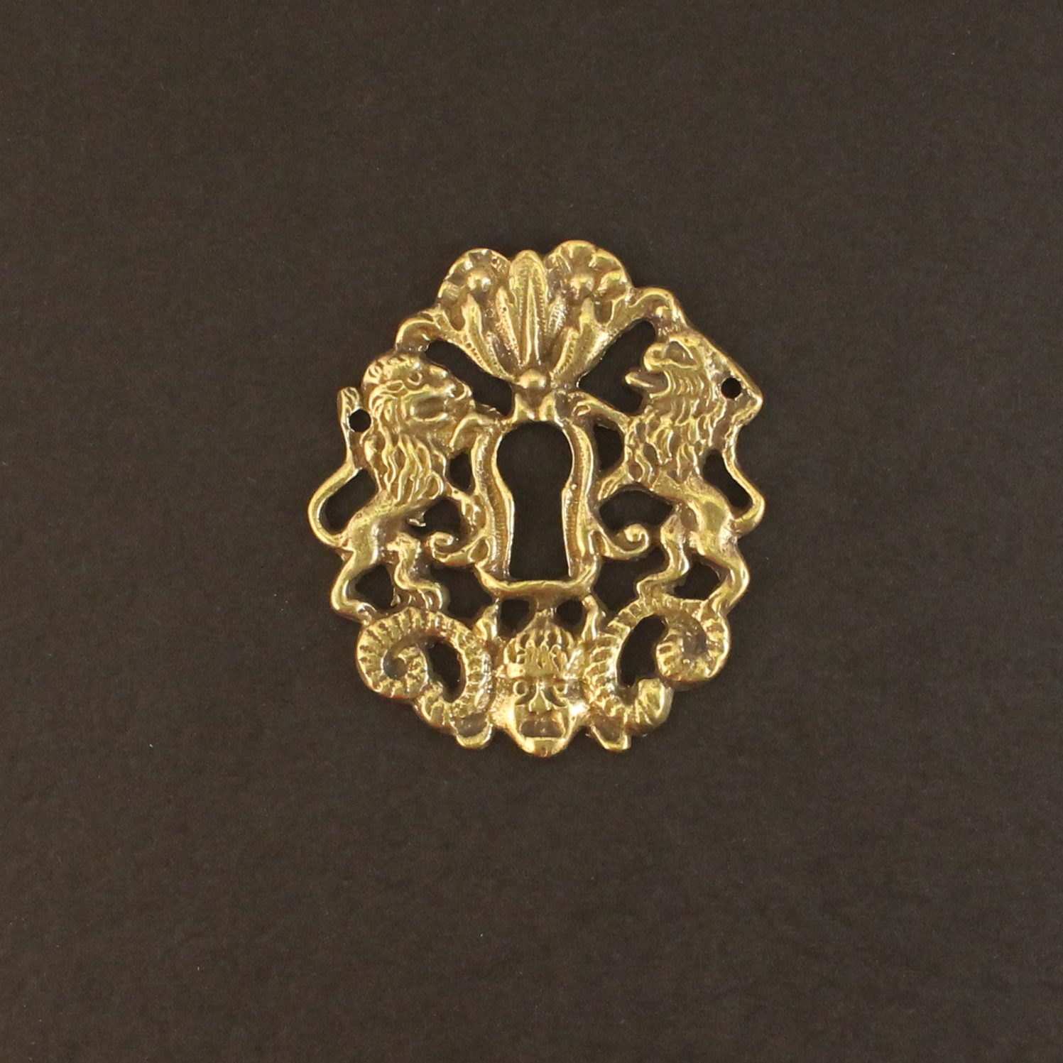 Fancy Escutcheon (221)
