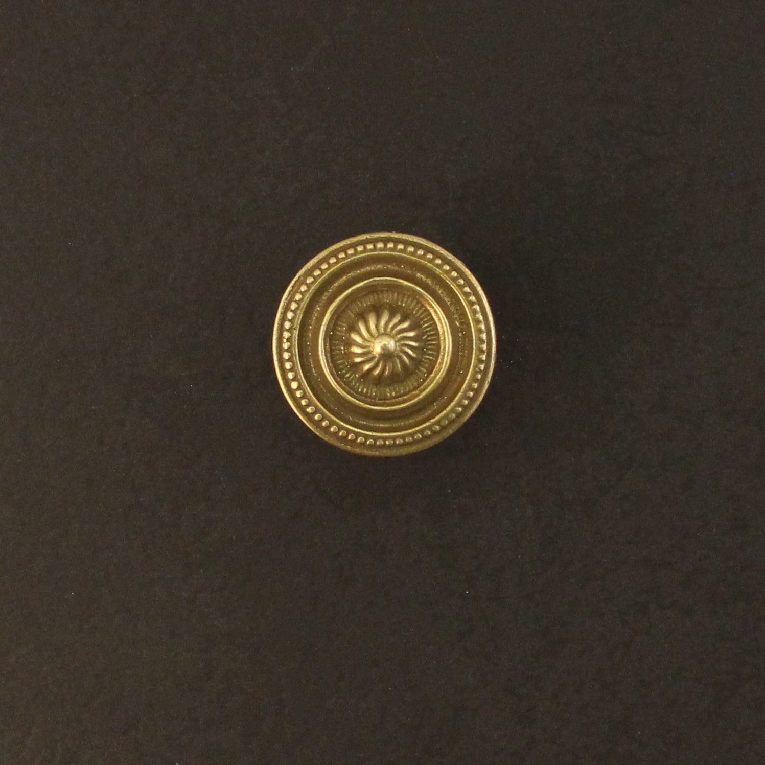 Decorated Knob (450)